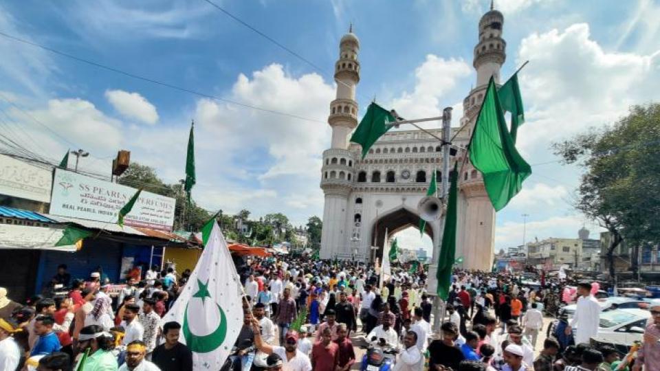 Milad-un-Nabi celebrations begins in Hyderabad city 