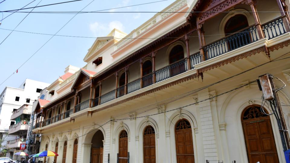 sardarmahaltoopenwithcafeartgalleryandheritagestay