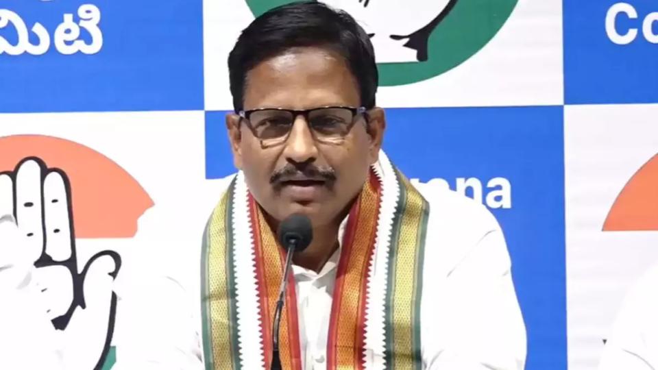 Congress MLA Srinivas Criticised His Own Govt on Rising Debts