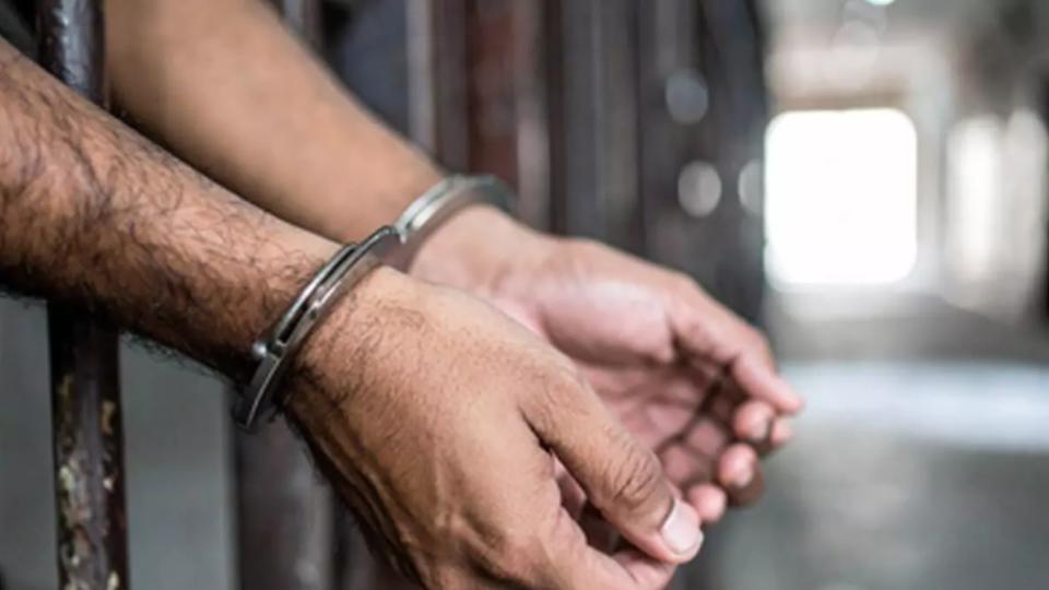 Two arrested with 340g ganja 