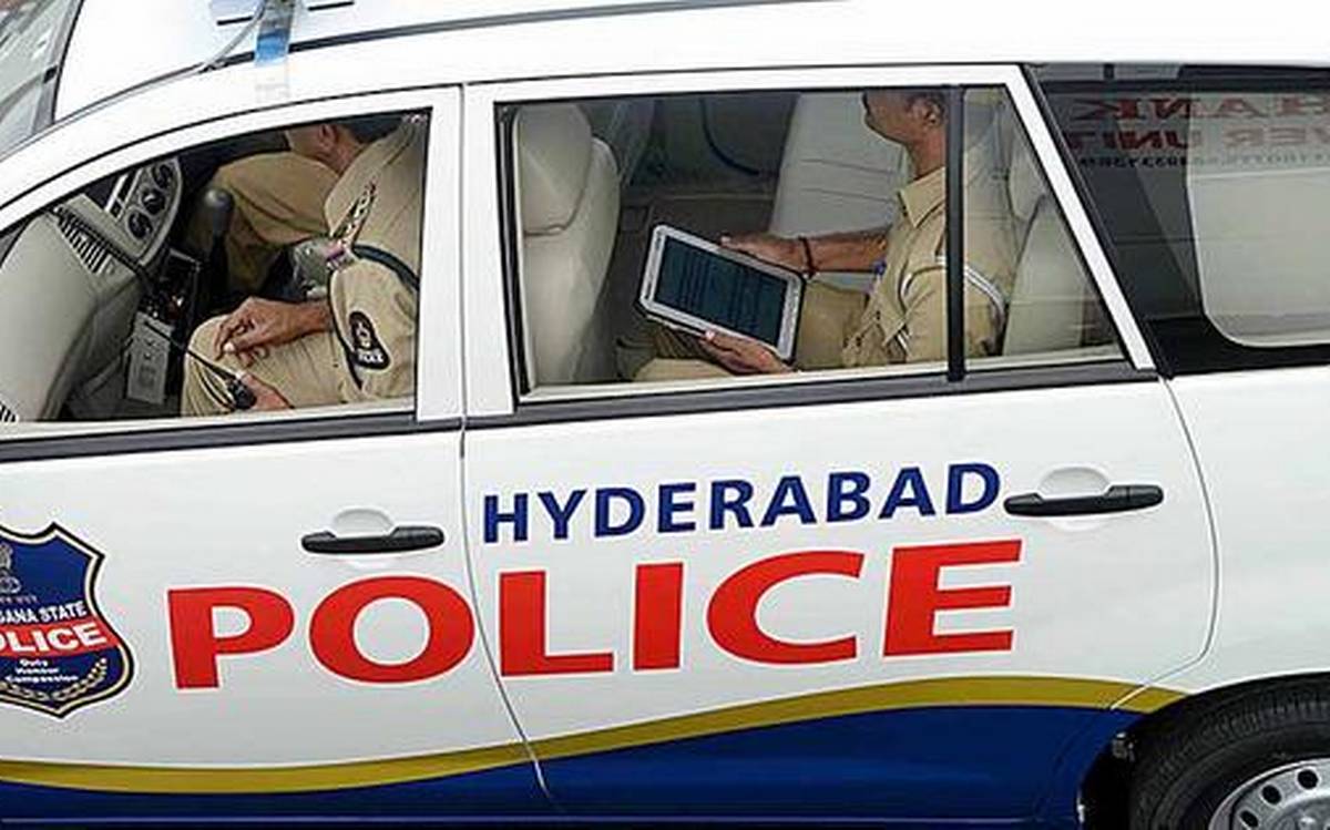 hyderabadcitypolicepatrolcopsbook10firsonfirstday