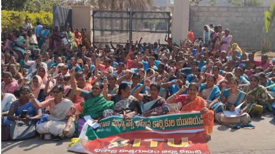 Mid-day meal workers demands Telangana Govt to clear salaries, bills