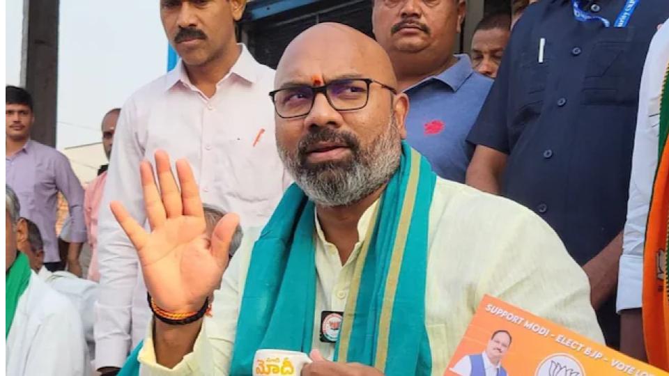 Nizamabad MP skips BJP meet amid new State chief announcement