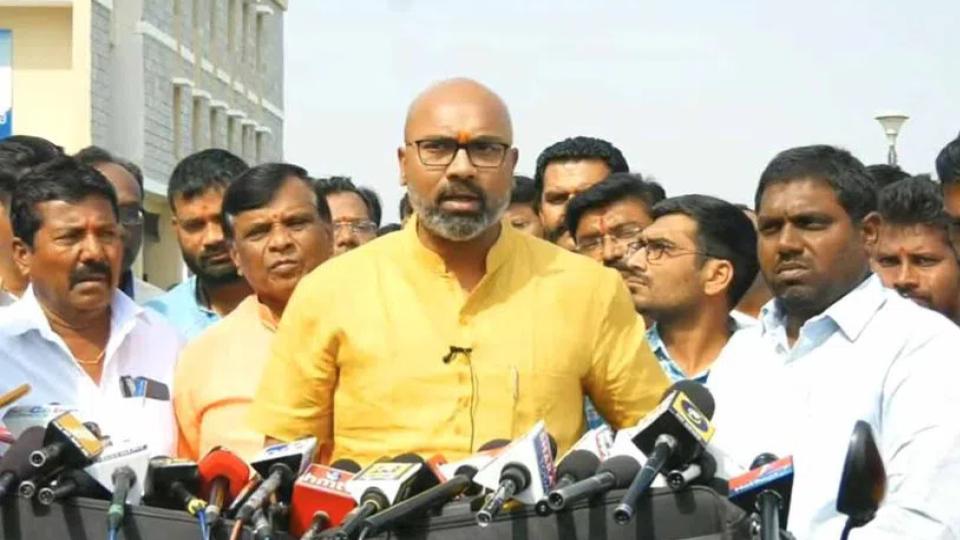 Arvind makes controversial remarks against late Maganti Gopinath
