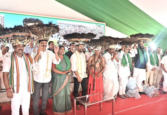 Telangana CM launches ‘Indira Soura Giri Jala Vikasam’ to provide free solar pumps for tribal farmers