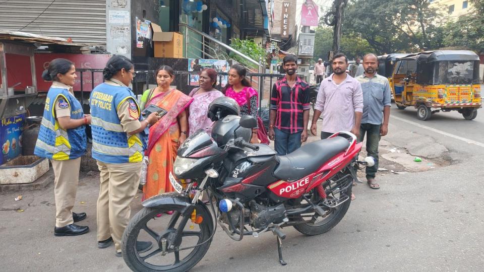 Khairatabad police expand role of women in field patrolling