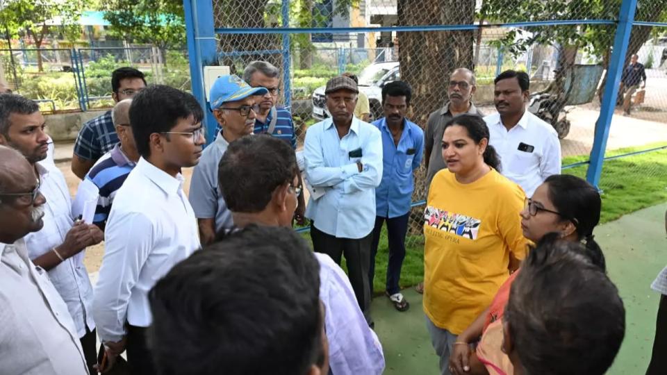 Srijana Reviews Civic Needs with HMT Hills, Jalavayu Vihar RWAs