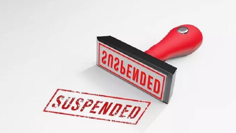 Govt officer Suspended for assaulting farmer in Adilabad