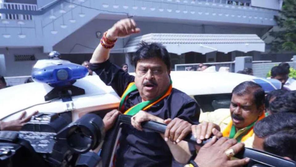 Telangana BJP President Taken Into Custody By Hyderabad City Police