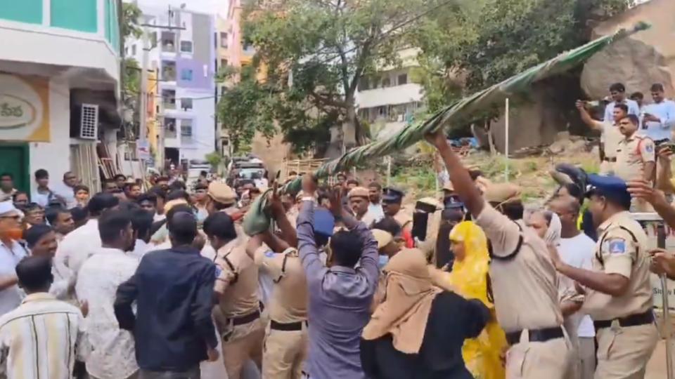 Tension prevails as Hydraa clears encroachments in Moosapet