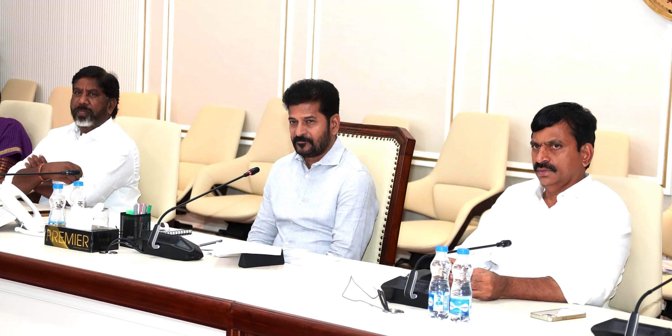 Telangana Ministers, MLAs to camp in Delhi to seek Presidential nod for BC reservation Bill