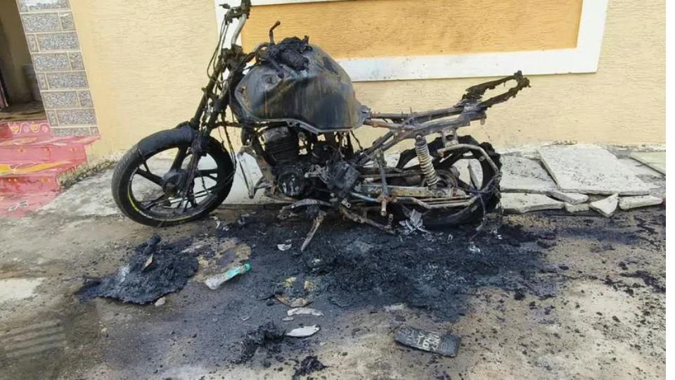 Bike set ablaze by unidentified miscreants in Sadasivapet