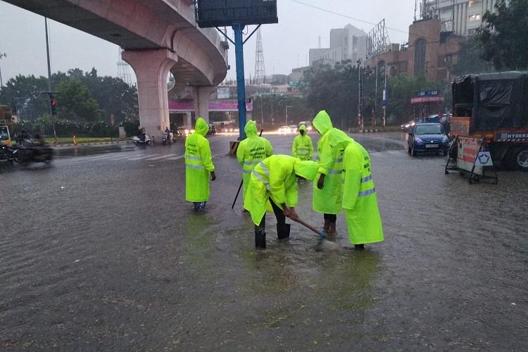 heavyrainslashhyderabadonsundayafternoon