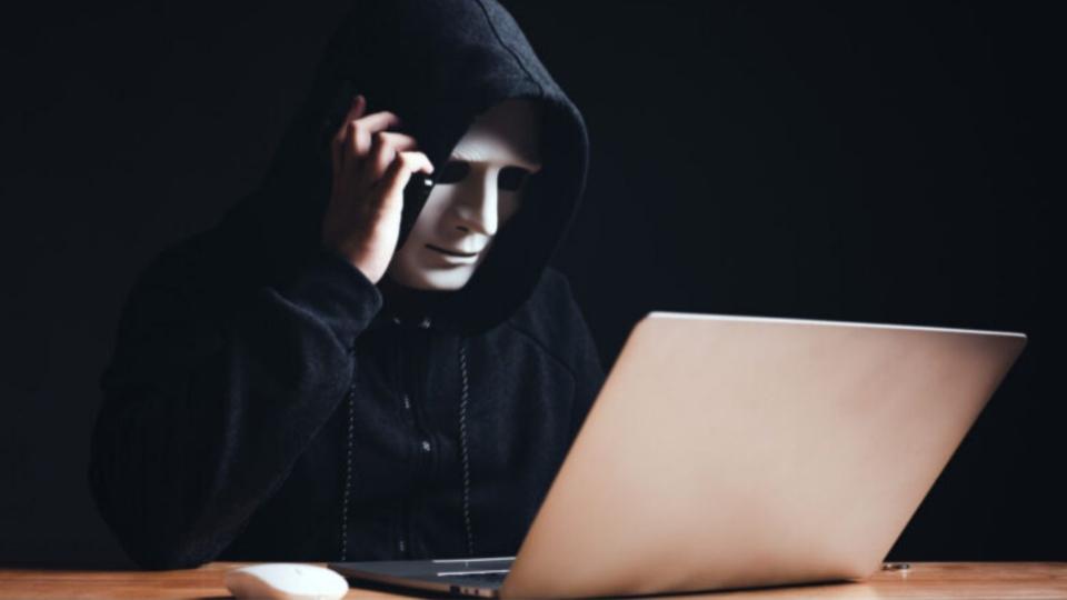 Man loses Rs 2.42 lakh in Hyderabad 