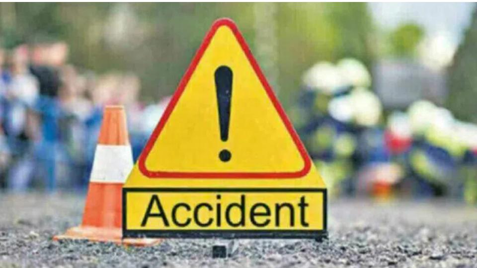 speedingcarkillspedestrianonmedaktohyderabadroad