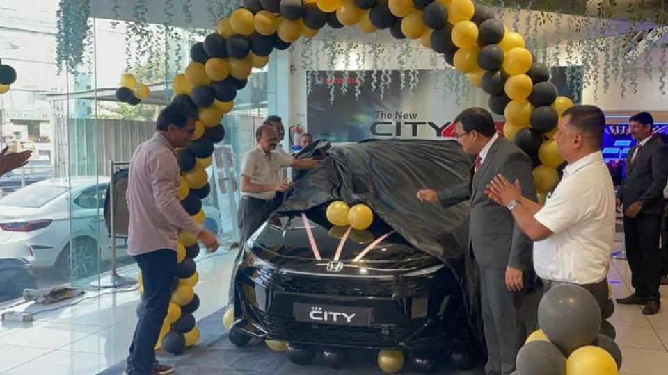 hondacitymmclaunchedatgreenhondadealershipinhyderabad