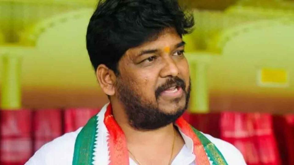 BRS demands EC action against Naveen Yadav 