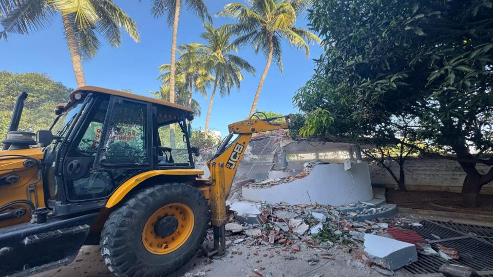 hydraacarriesoutdemolitioninpocharam