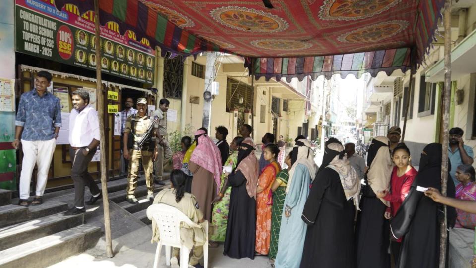 40.20 pc voters turnout till 3 pm 