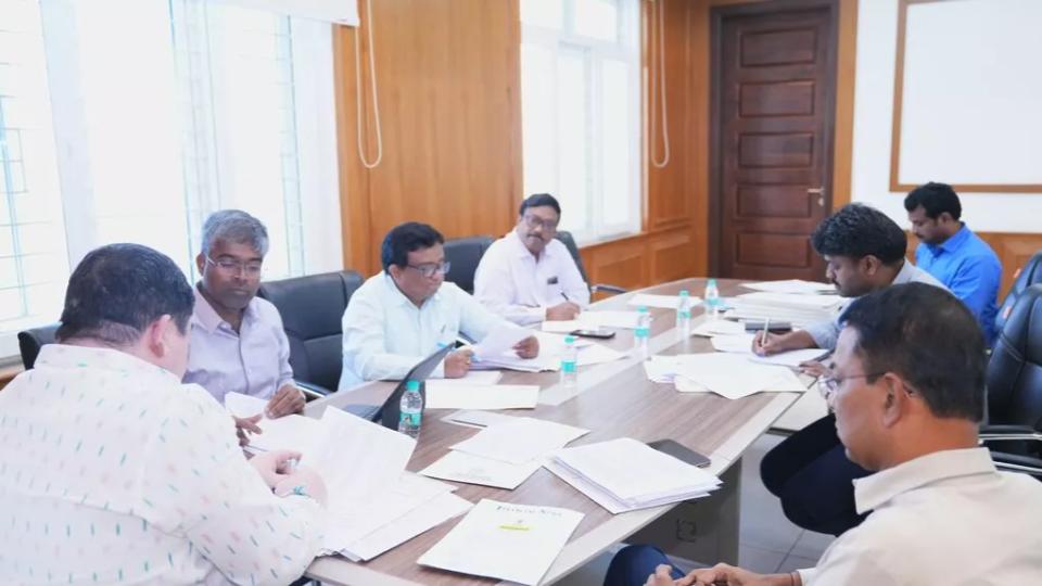 Telangana govt forms squads to monitor lorries, buses and mining vehicles