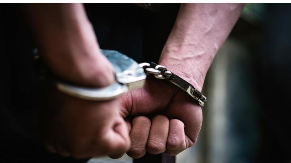 Victim cheated with children’s play notes in Hyderabad