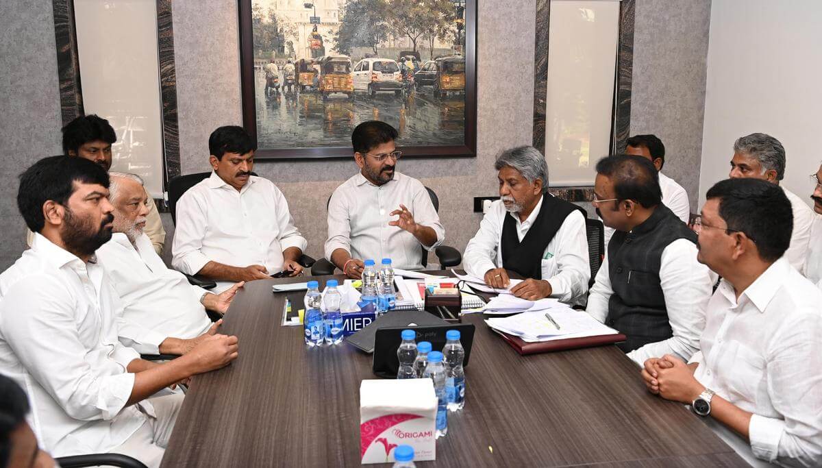 Telangana Cabinet decides to go for ordinance for 42 percent BC reservations for local body polls