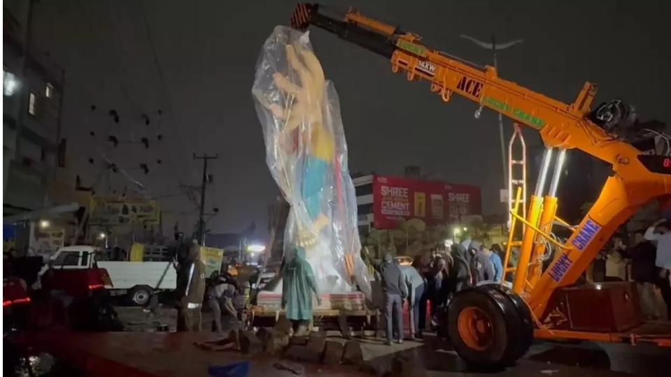 Two electrocuted while transporting Ganesh idol in Bandlaguda