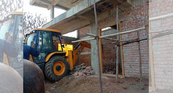 Drive against illegal constructions continues by HMDA officials