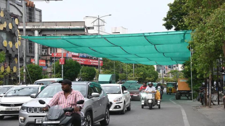 GHMC installs shade canopies to protect motorists from summer heat