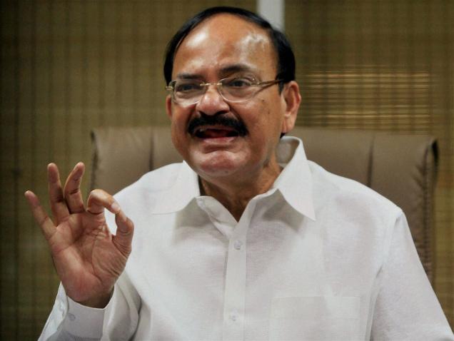 venkaiahnaiduundergoesaneyeoperationinhyderabad