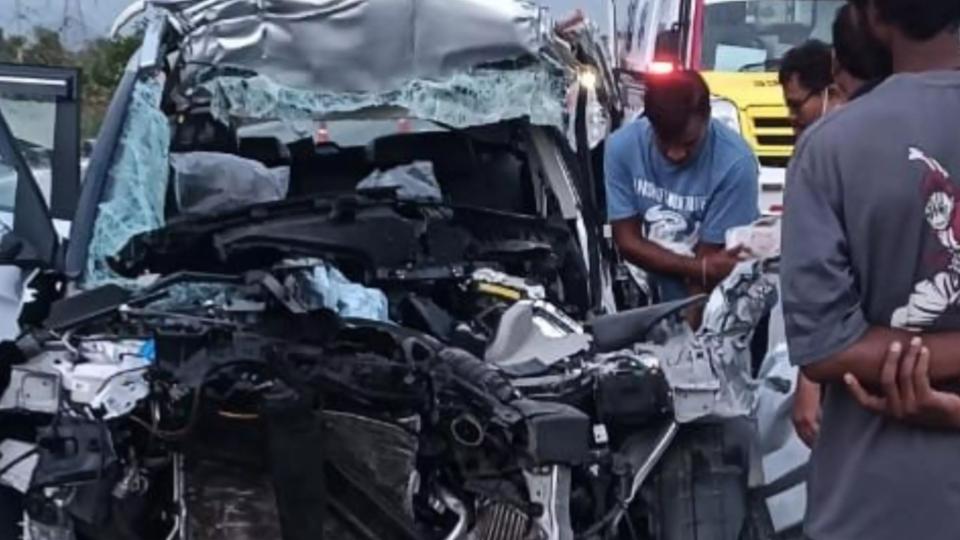 Two Die in DCM Van-Lorry Collision in Ramagundam