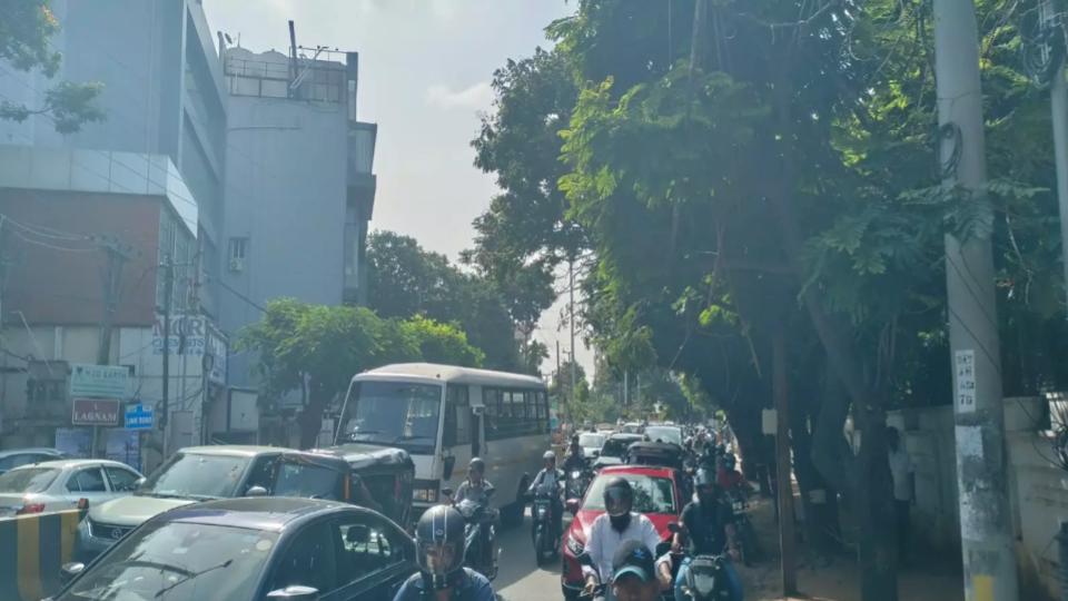 Traffic Chaos in Banjara Hills 