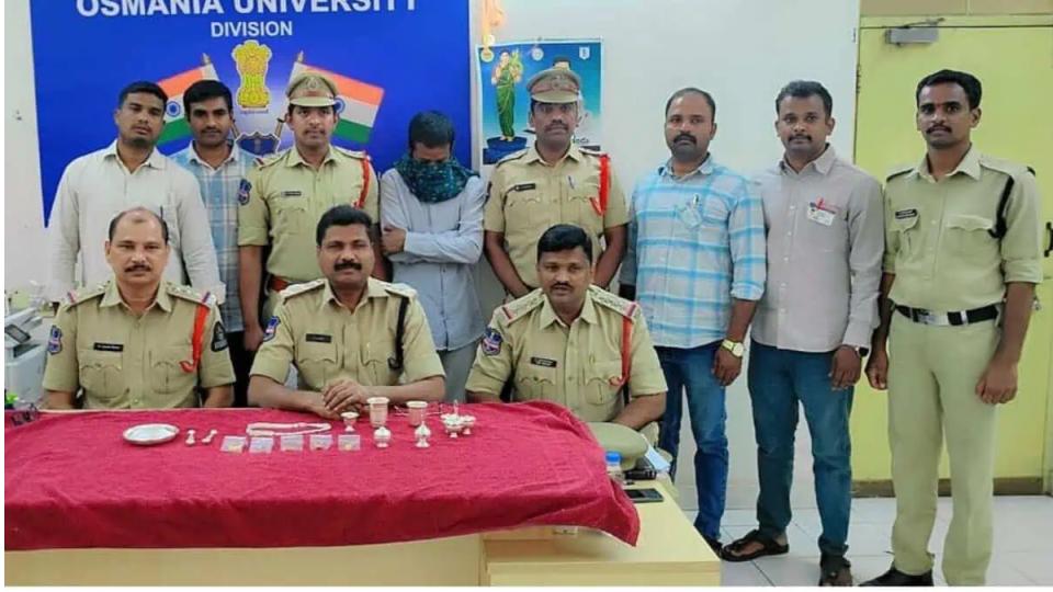 Man held for burglary in Hyderabad, ornaments worth Rs 2L seized