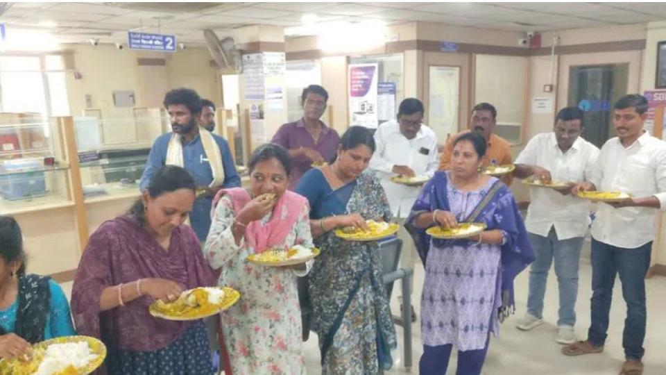 customersdineonpremisesofsbiseekingjusticeinmancherial