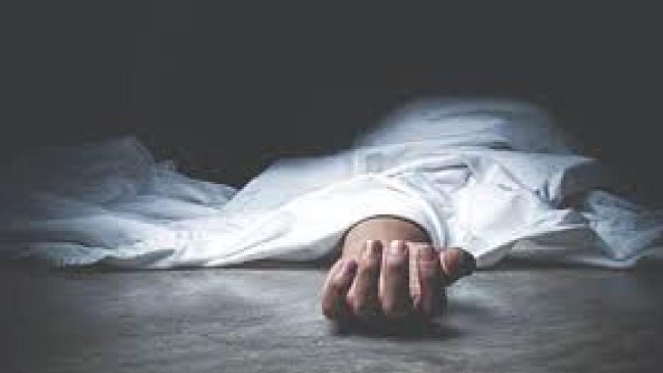 Woman leaps to death from top floor in Kukatpally