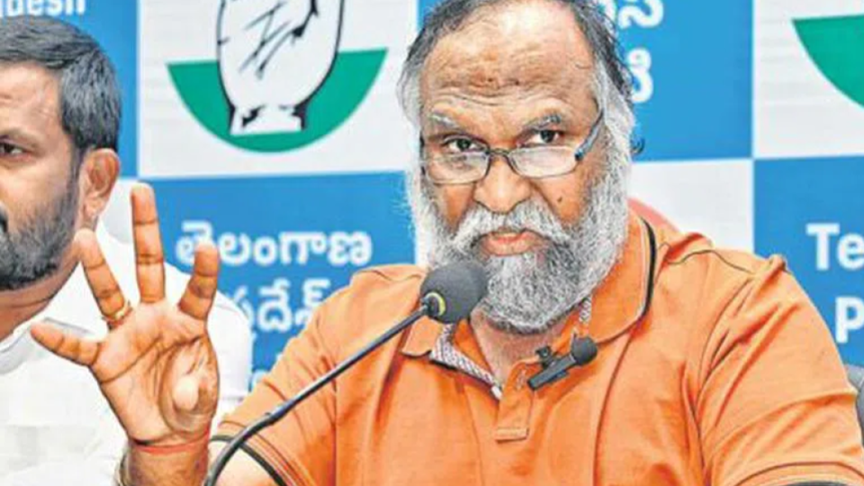 Jagga Reddy blames SEC for Sangareddy polling incident