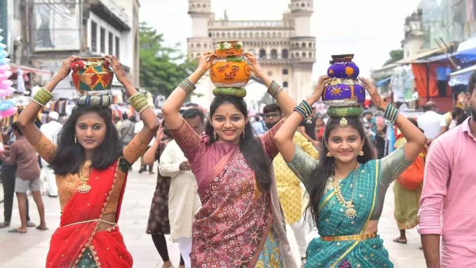 hyderabadcelebratesbonaluwithfervour