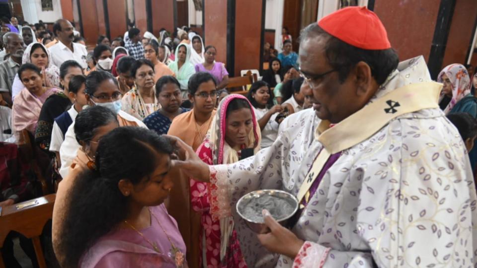 Christians observe Ash Wednesday with solemn masses in Hyderabad