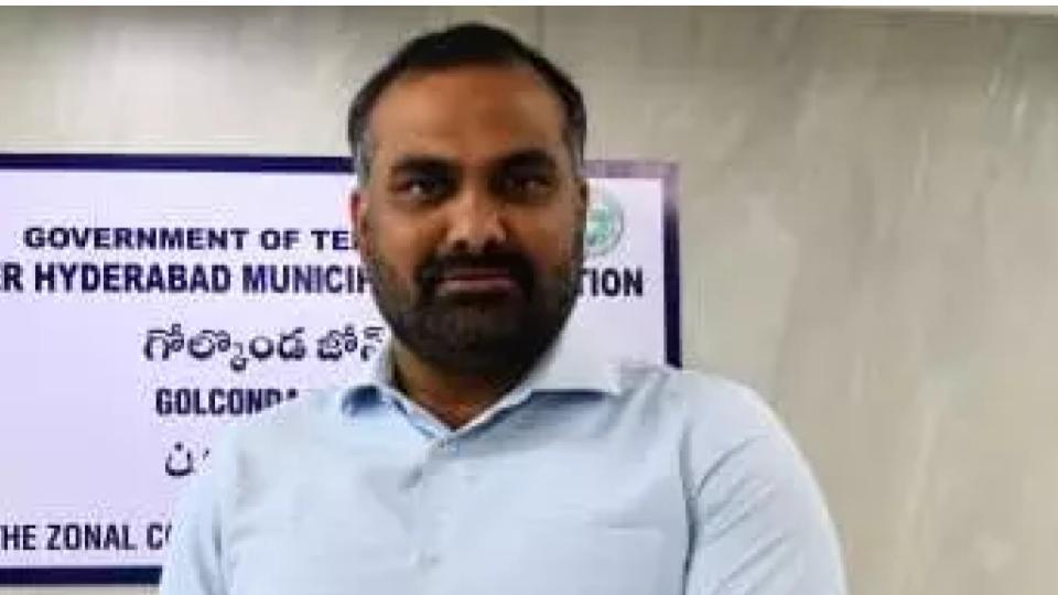 GHMC Commissioner Inspects SIR Notice Distribution Drive in Karwan 