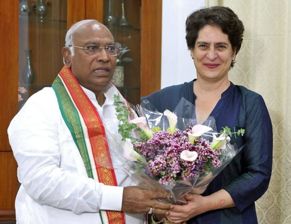 mallikarjunkhargepriyankagandhivadratoaddressfourpublicmeetingsintelanganaonthursday