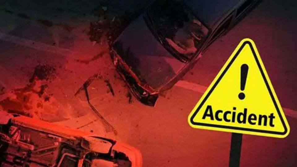 Speeding truck causes multi-vehicle crash in Malakpet