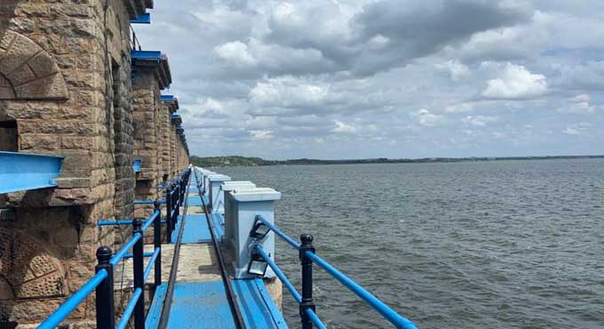 Himayat Sagar water level rising after rains, HMWSSB on alert