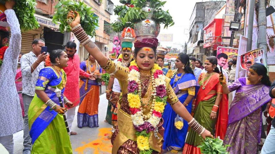 Bonalu fervour grips Secunderabad as devotees throng Ujjaini Mahankali temple