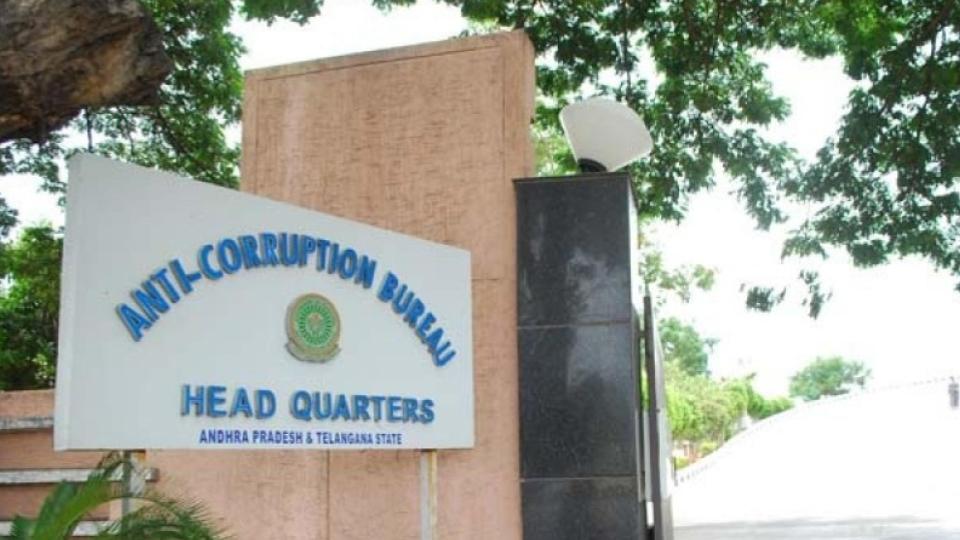 ACB raids Electricity Dept engineer’s residences in Hyderabad