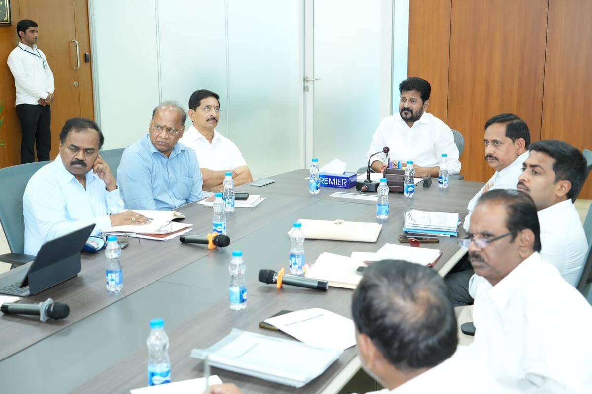 Revanth Reddy meets Ministers ahead of High Court hearing on BC reservations