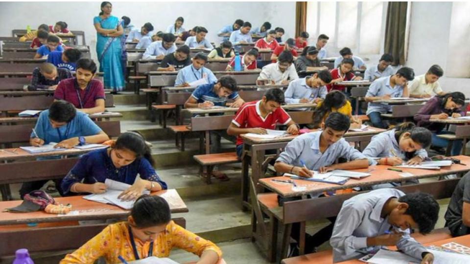Private schools in Hyderabad collect excess fees for SSC exams