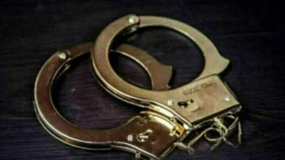 policeseizes280kgganjainhyderabad3held