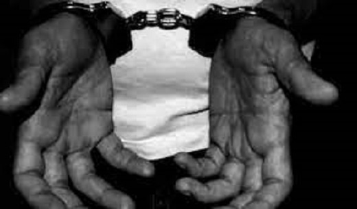 Two persons including African national caught with drugs in Hyderbad 