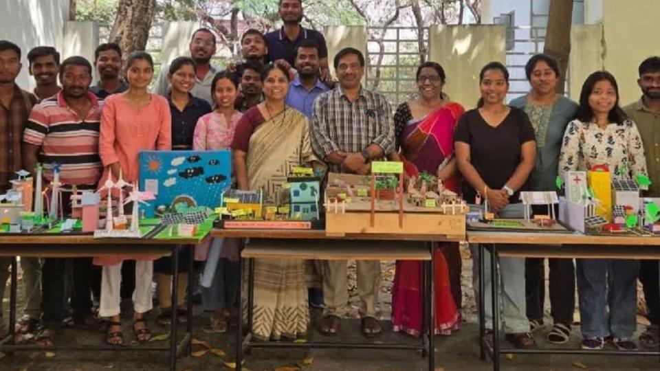 University of Hyderabad hosts Exhibition of Sustainable Models