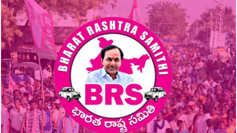 BRS party workers protest, burnt effigy of CM Revanth in Banjara Hills